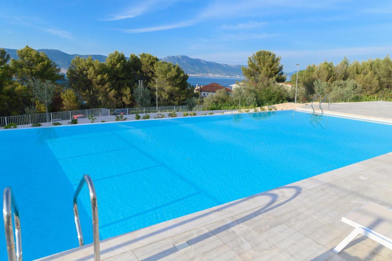 Malo More Resort Trogir Dış mekan fotoğraf