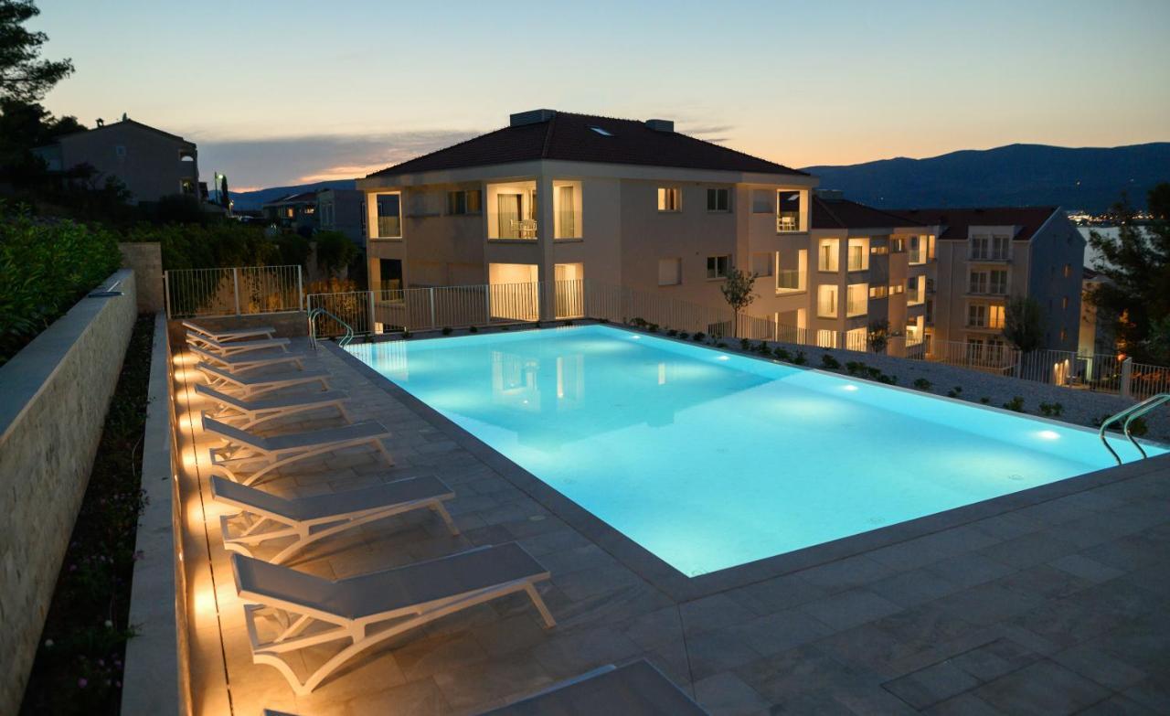 Malo More Resort Arbanija Dış mekan fotoğraf