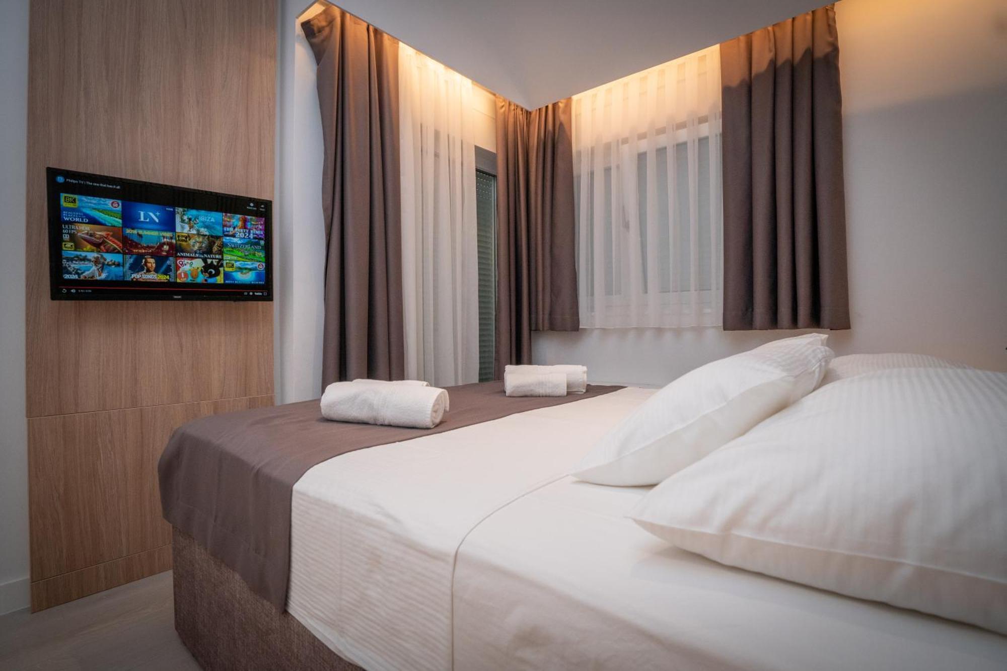 Malo More Resort Arbanija Dış mekan fotoğraf